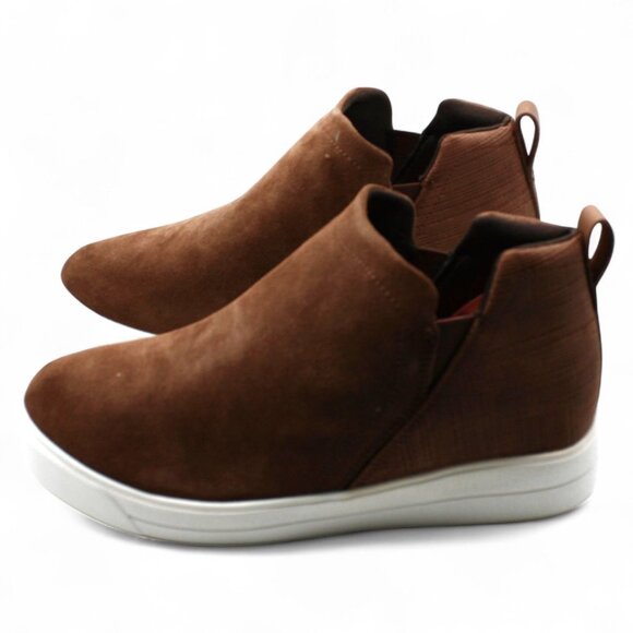 Women Slip on Wedge Sneakers - Picture 6 of 8